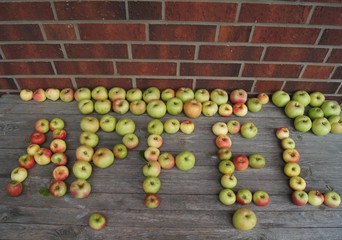 Wall Mural - Äpfel, Gesundheit,apfel, obst, essen, rot, isoliert, gesund, frisch, weiß, reif, green, saftig, diät, süss, gesundheit, frische, natur, vegetarier, auflösungszeichen, köstlich, bio, vitamin, gelb