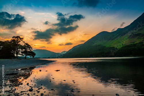 Stunning duk at lake in District Lake, UK Tableau sur Toile