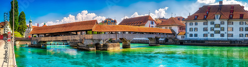 Panorama der Spreuerbrücke über die Reuss in Luzern am Vierwaldstättersee, Schwe Tableau sur Toile