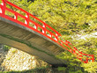 箕面市の綺麗な赤色の橋