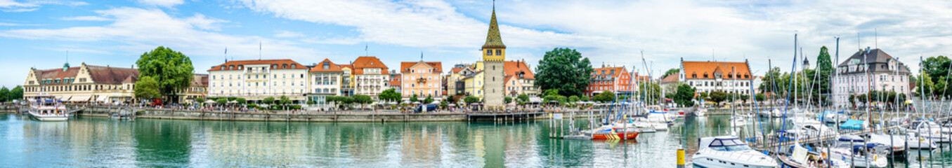 Canvas Print - harbor of lindau - germany