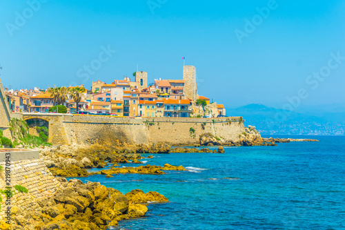 Fotomural Seaside view of Antibes, France