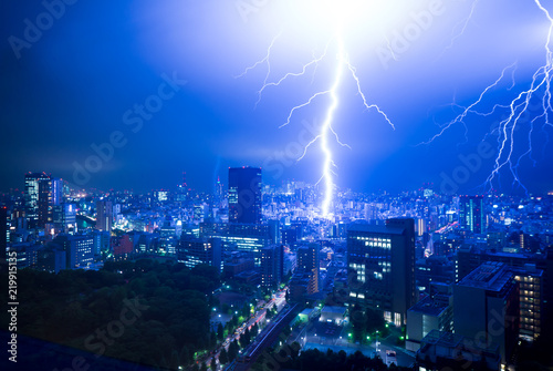 Fotomural 落雷・東京・都心・ゲリラ豪雨・August 27, 2018