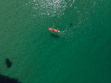 Fototapeta Nowy Jork - Paseo en Kayak por aguas cristalinas