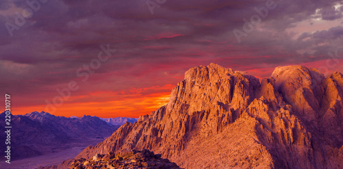 Fotomural Mount Sinai, Mount Moses in Egypt. Africa.