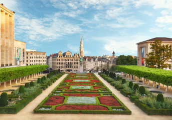 Fototapete - Cityscape of Brussels in a beautiful summer day