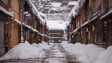 石川県 東茶屋街 雪景色