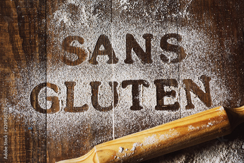 Fotomural text gluten free written in french
