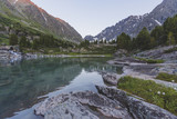 Fototapeta Na drzwi - Lake Kuiguk. Altai Mountains landscape