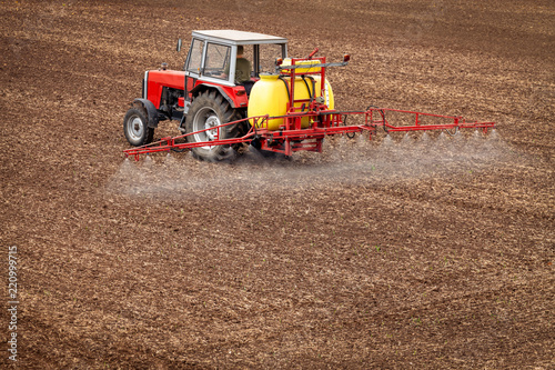 Fotomural Pestizid Landwirtschaft Versprühen Unkraut