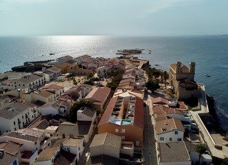 Canvas Print - church of St Peter and St Paul and townscape of Tabarca Island. Spain