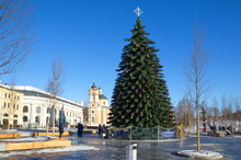 Moscow, Russia - January 9, 2018: Christmas Tree On The Square Near Zaryadye Landscape Park. Varvarka Street