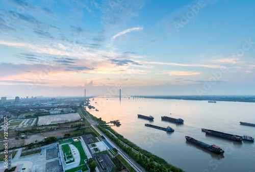 Fotomural beautiful yangtze river landscape with sunset glow