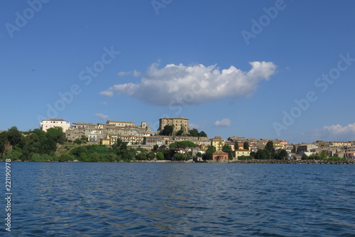 Fotografie, Obraz Promontorio di Capodimonte sul lago di Bolsena