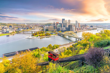Fototapete - Downtown skyline of Pittsburgh, Pennsylvania at sunset