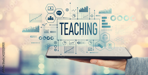 Fotografía Teaching with man holding a tablet computer