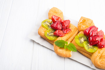 Wall Mural - Sweet bakery with strawberry and kiwi