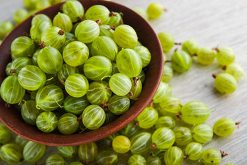 Wall Mural - green fresh gooseberry berry