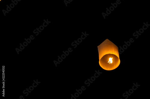 Fotografie, Obraz A lonely sky lantern of the Ye Peng Festival in Chiang Mai, Thailand
