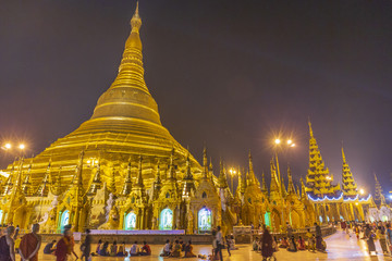 Wall Mural - Shwedagon pagoda at night, Yangon Myanmar