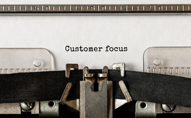 Aufkleber - Text Customer focus typed on retro typewriter