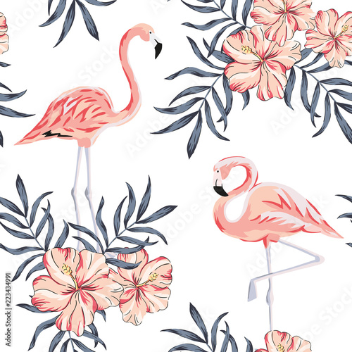 tropical-rozowe-ptaki-flamingo-bukiety-kwiatow-hibiskusa-lisci-palmowych
