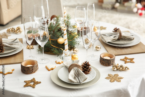 Fotomural Beautiful table setting for Christmas dinner