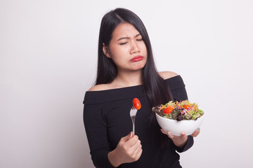 Poster - Asian woman hate salad.