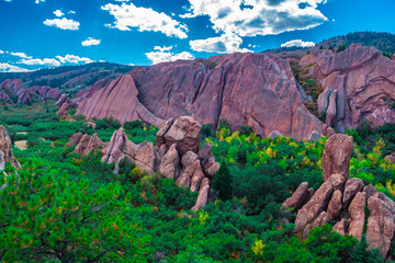 Beautiful Fall Red Rock Hike in Colorado 