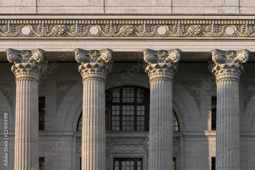 Fotomural Closeup of four pillars of the New York State Education Department building