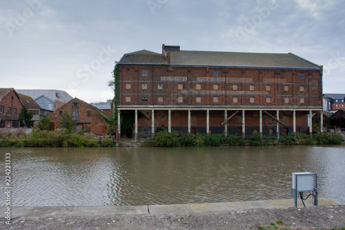 Fotografie, Obraz Old warehouse buildings at Gloucester Historic Docks
