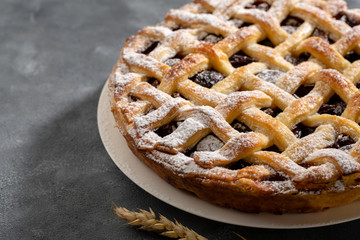 Canvas Print - Sweet fruit pie close-up