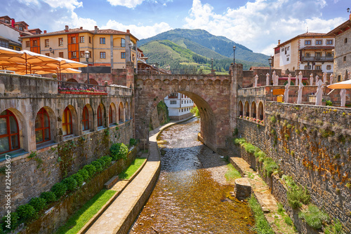 Potes river Quiviesa Deva a Cantabria village Spain Fotobehang