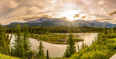 Wall Mural - Sunrise at the meandering of the River Bow in Canadian Rockies