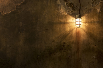 Aufkleber - worn grunge wall with light