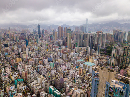 Fotografia, Obraz Aerial view of Hong Kong apartments in cityscape background, Sham Shui Po District