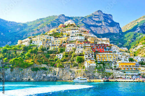 Cuadros en Lienzo View of Positano village along Amalfi Coast in Italy in summer.