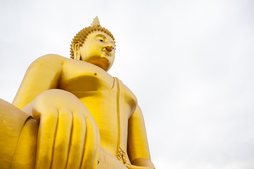 The giant golden Buddha statue in Thailand