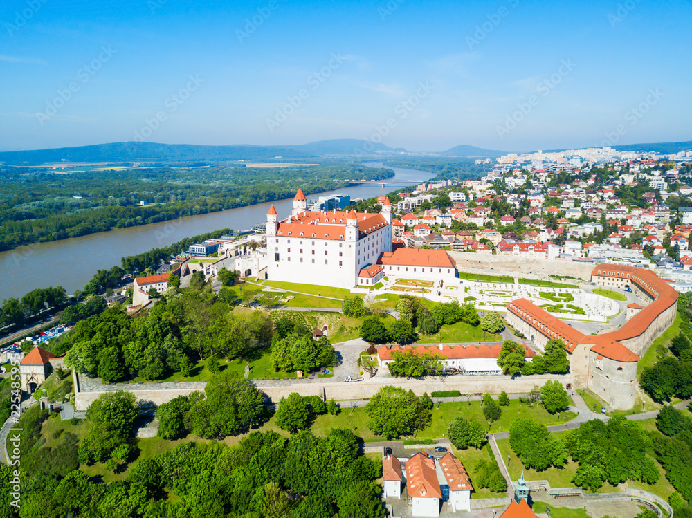 Obraz na płótnie Bratislava aerial panoramic view w salonie