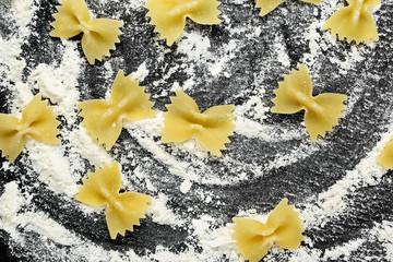 Wall Mural - farfalle pasta