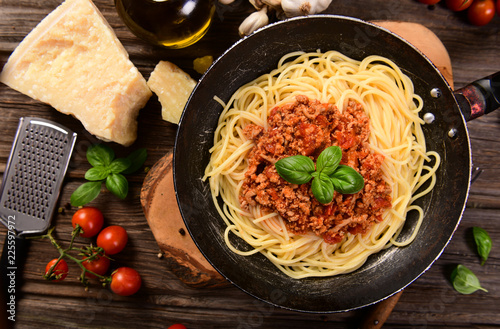 Cuadros en Lienzo Tasty homemade spaghetti bolognese