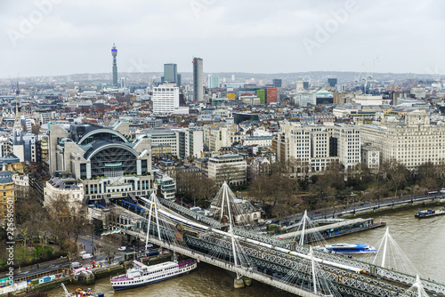 Fotomural Charing Cross train station in London, United Kingdom
