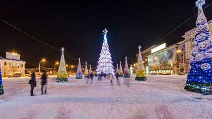 Wall Mural - The Central city Christmas tree at the liberty square timelapse hyperlapse in Kharkov, Ukraine.