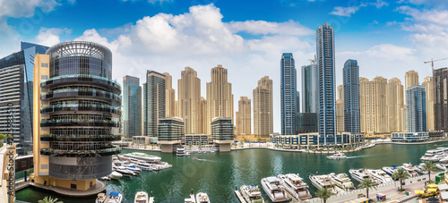 Obraz Dibond Dubai Marina w letni dzień