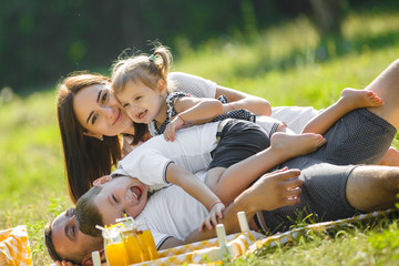 Wall Mural - Happy family on picnic