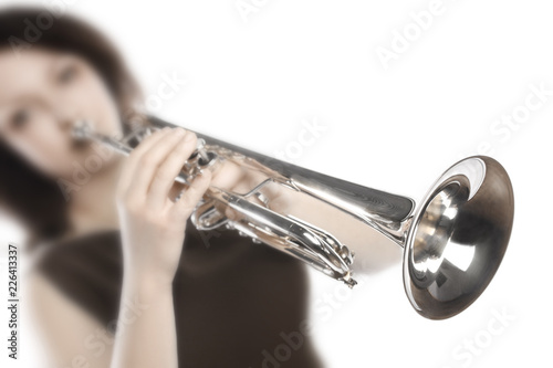 Fotomural Trumpet player. Woman trumpeter playing jazz