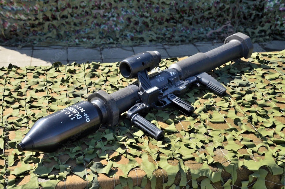 パンツァーファウスト3（110mm個人携帯対戦車弾） Stock Photo | Adobe