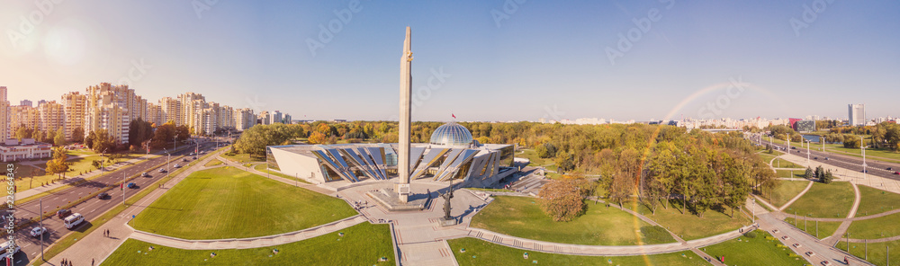 Obraz na płótnie Aerial view of Stela obelisk Hero city Minsk and Belarusian Great Patriotic War Museum w salonie