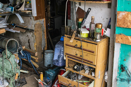 Fotografía photo of mess in the house while repairing