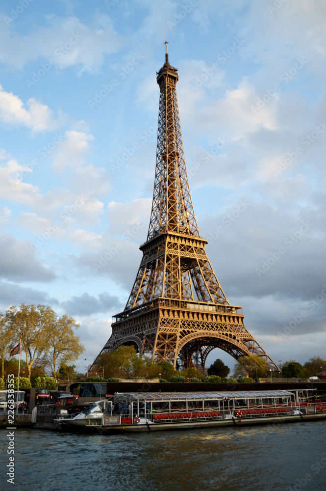 torre eiffel París Francia